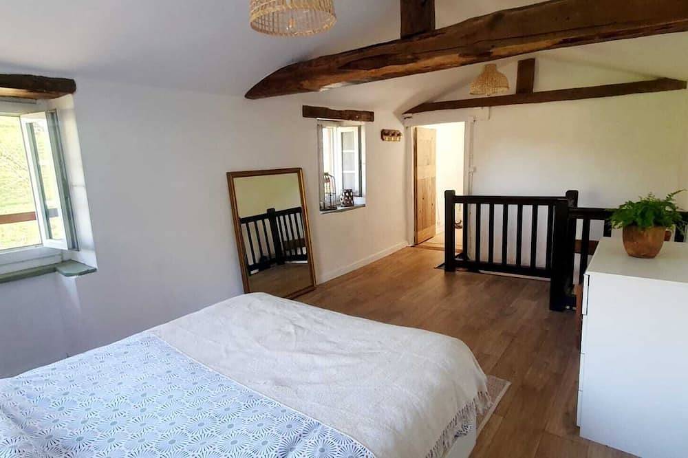 Cottage champêtre avec ruisseau in Uhart-Cize, Région de Bayonne