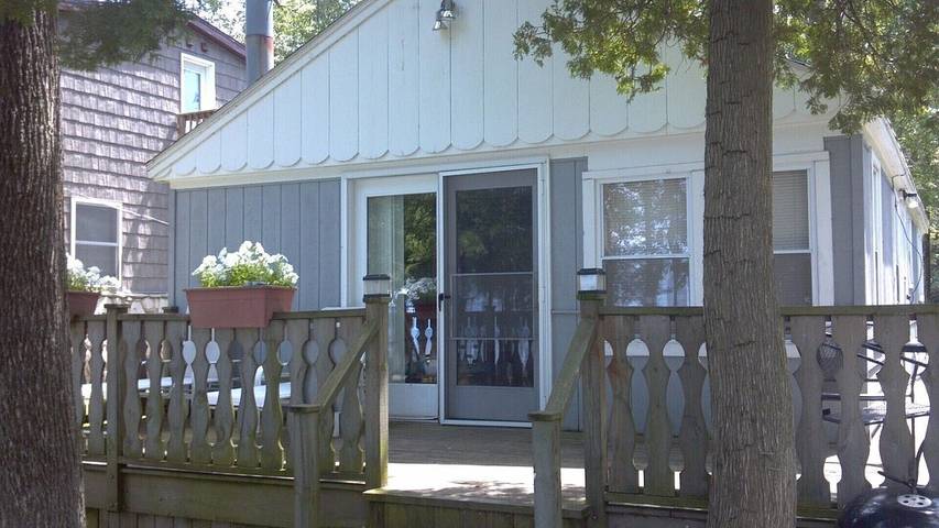 Cabin for 6 people, with terrace and yard in Door County