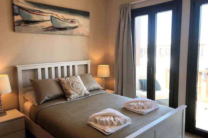 Atemberaubende 2 Schlafzimmer Duplex in Puerto Calero, Yaiza