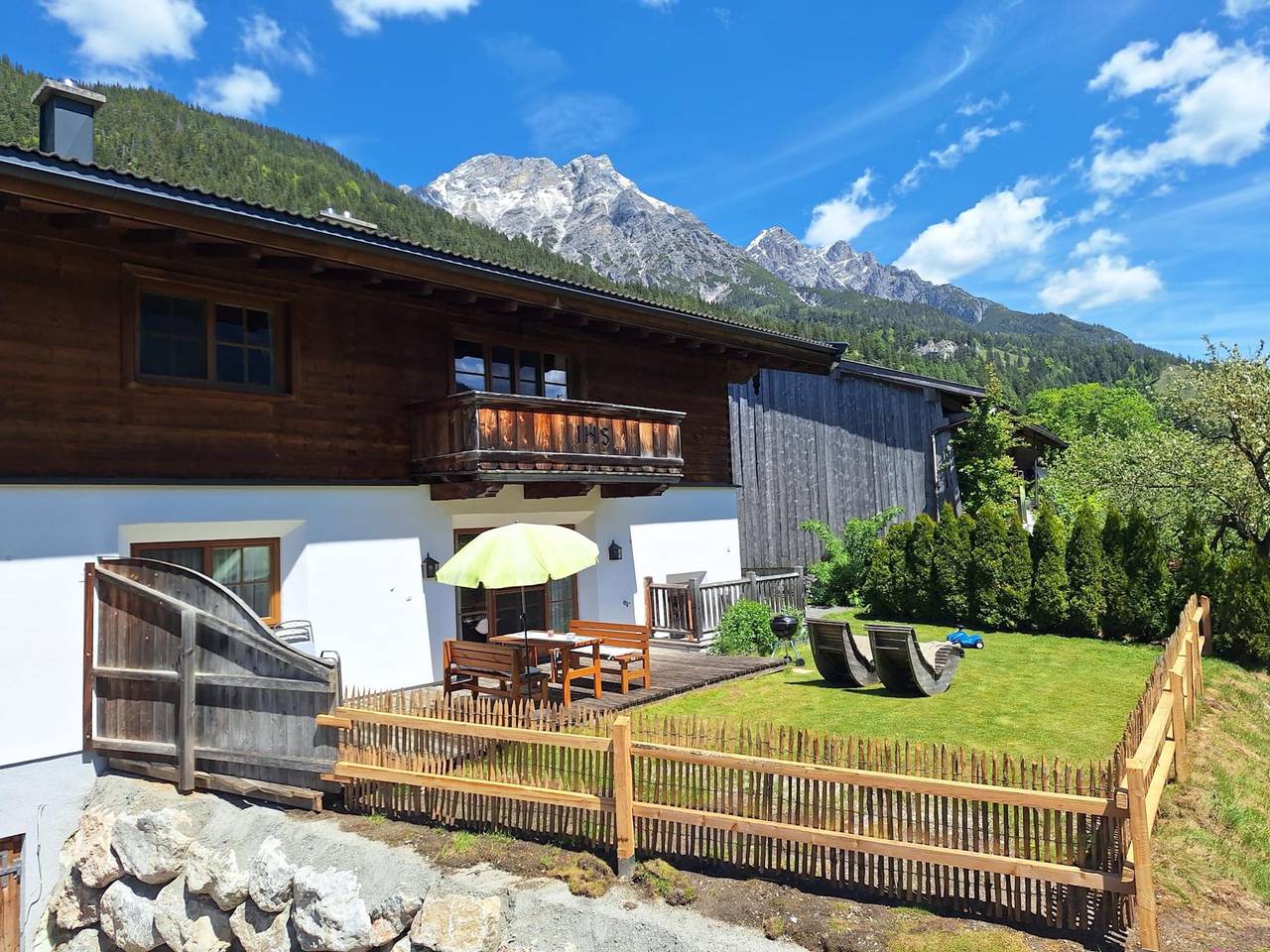 Ganze Wohnung, Urige Ferienwohnung nahe Leogang mit Alpenblick in Loferer und Leoganger Steinberge, Leogang