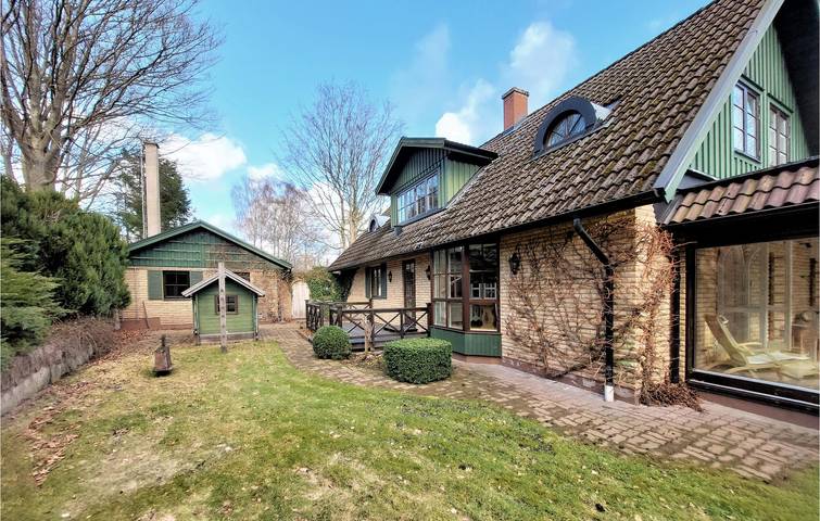 Ferienhaus für 8 Personen mit Garten in Asljunga, Skane