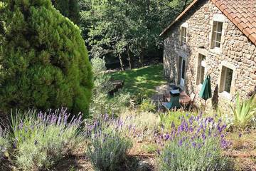 Gîte pour 10 personnes à Saint-Pierreville