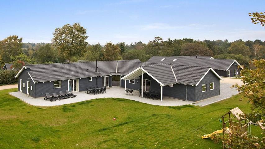 Ferienhaus für 18 Personen, mit Sauna, mit Haustier in Tisvilde