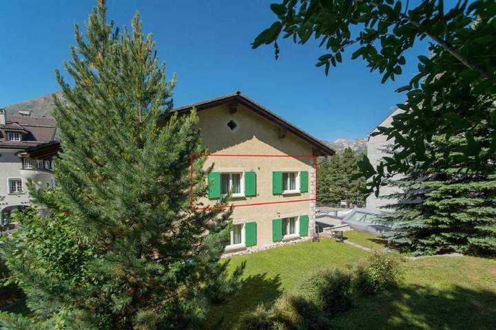 Ferienwohnung für 2 Personen, mit Terrasse und Garten in Pontresina - 2