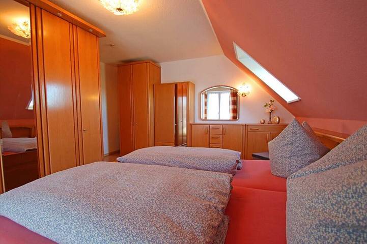 Ferienhaus für 5 Personen, mit Terrasse und Garten sowie Pool in Alt Bukow - 3