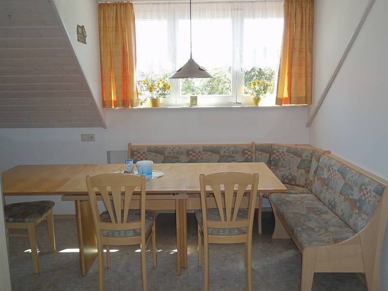 Appartement de vacances entier, Ferienzimmer Carmen Müller - Doppelzimmer im Dg in Öhningen, Untersee