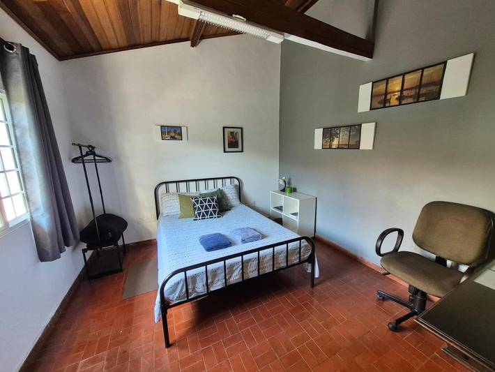 Casas e apartamentos de temporada para 2 pessoas, com vista e jardim, com animais de estimação em Saúde 