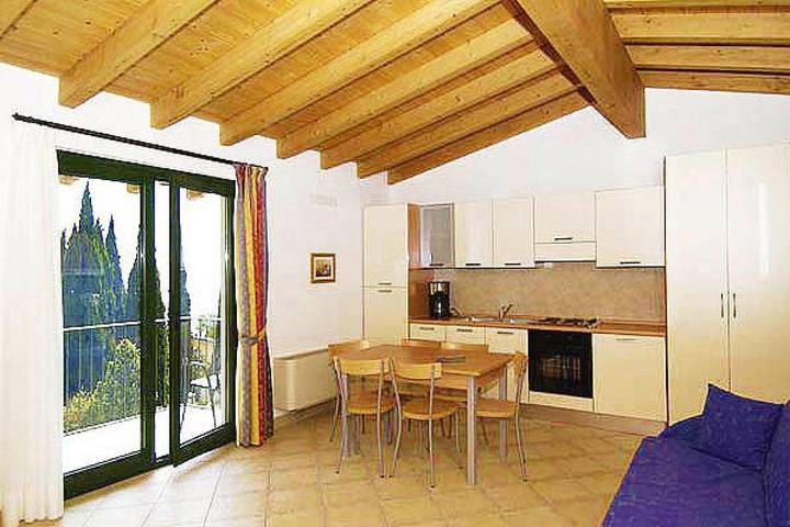 Ferienwohnung für 6 Personen, mit Balkon/Terrasse und Balkon sowie Terrasse und Seeblick in Tremosine - 3