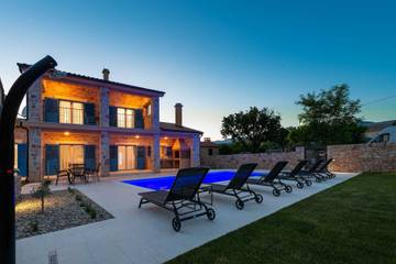 Villa für 8 Personen, mit Garten, kinderfreundlich in Dalmatien