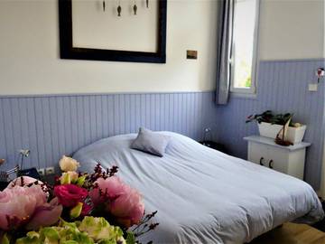 Chambre d’hôte pour 2 personnes, avec vue ainsi que jardin et piscine à Caen