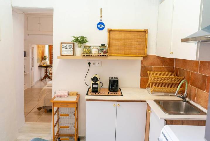 Holiday rental for 2 people, with pets in Hydra