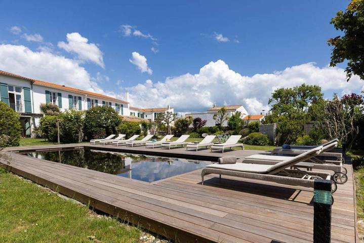 Hôtel pour 3 personnes, avec vue et sauna ainsi que jardin et piscine à Saint-Clément-des-Baleines - 3