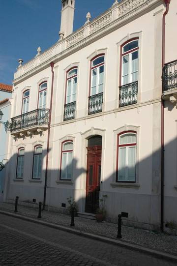 Chambre d’hôte pour 4 personnes, avec vue ainsi que piscine et jardin, animaux acceptés dans Golegã