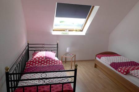 Ferienwohnung für 7 Personen, mit Balkon/Terrasse und Terrasse sowie Garten im Ruhrgebiet - 4