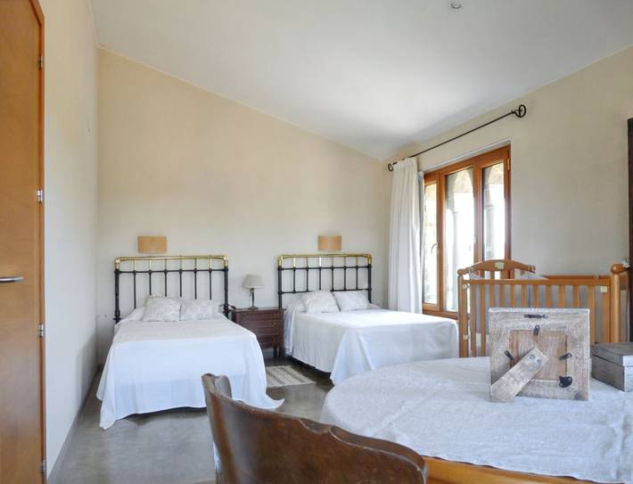 Chalet para 8 personas, con terraza y piscina en Cataluña - 4