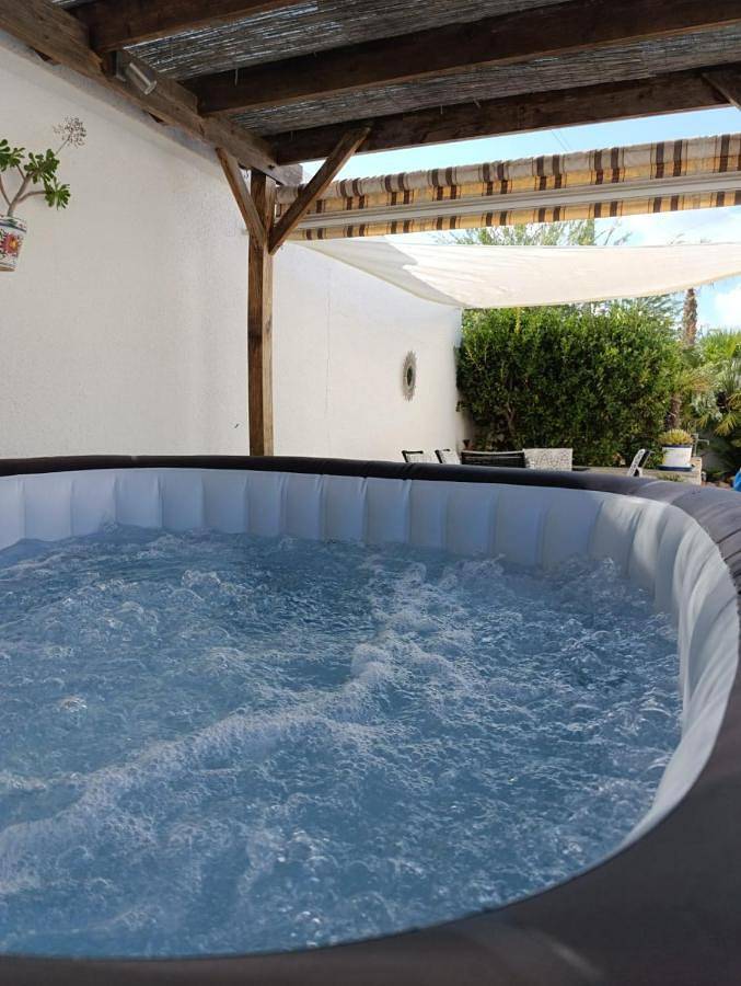 Casa rural para 6 personas, con jacuzzi además de jardín y piscina en Fortuna - 4