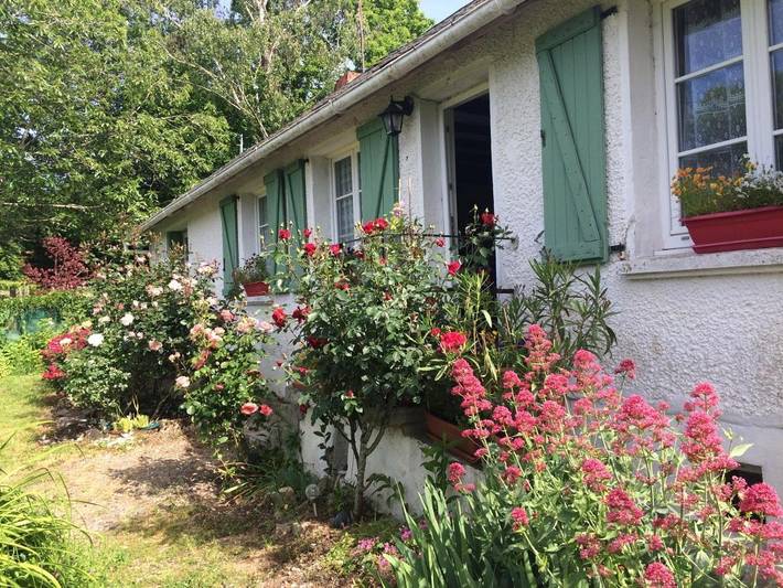 Chambre d’hôte pour 2 personnes, avec Terrasse et Jardin ainsi que Piscine et Vue