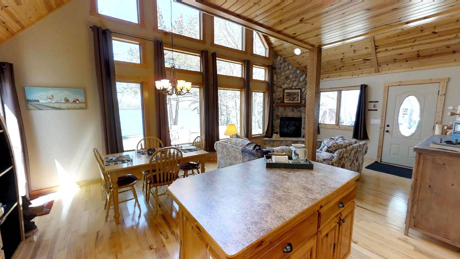 Lakefront Hideaway in Saint Paul in Meeker County