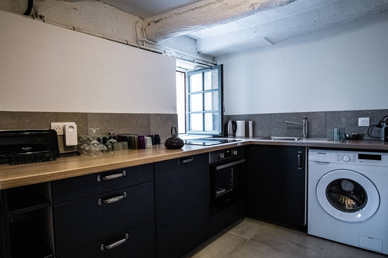 Maison en campagne avec vues panoramiques - close to a lake in La Tour-d'Aigues, Parque natural regional del Luberon