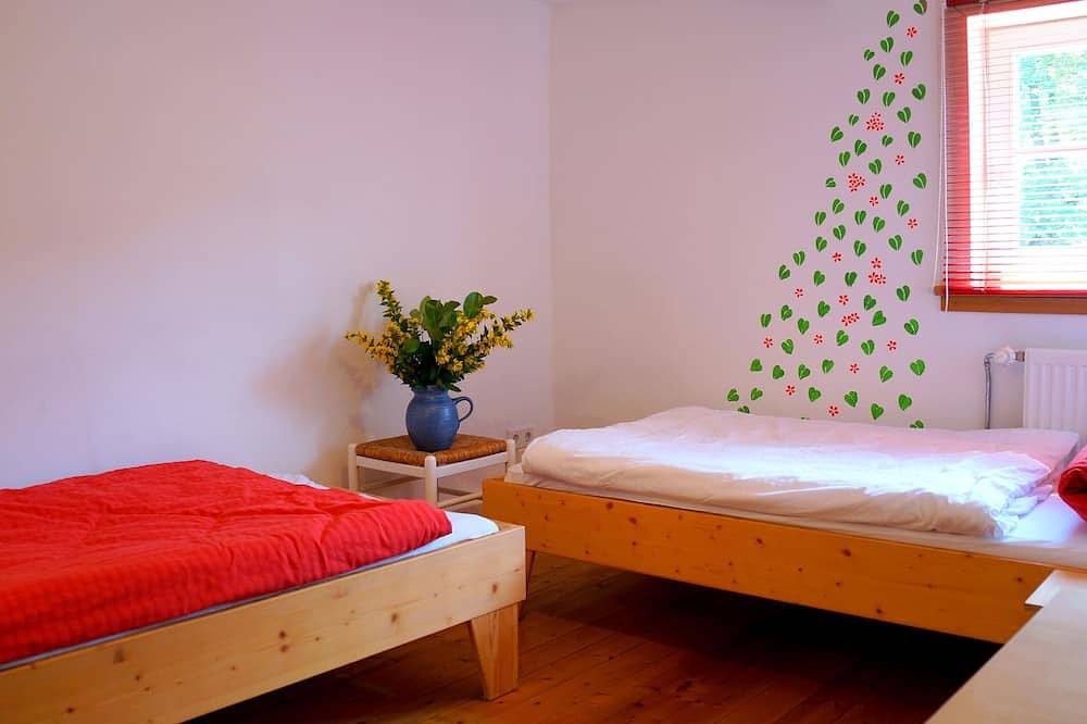 Schönes Landhaus mit großem Garten, direkt am Wanderweg, ideal für Familien in Sundern, Hochsauerlandkreis