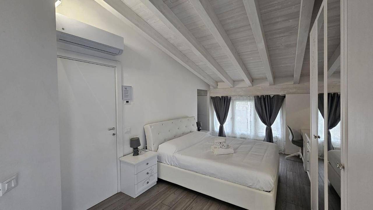 Superior Chalet in Verona, Gardasee-Berge
