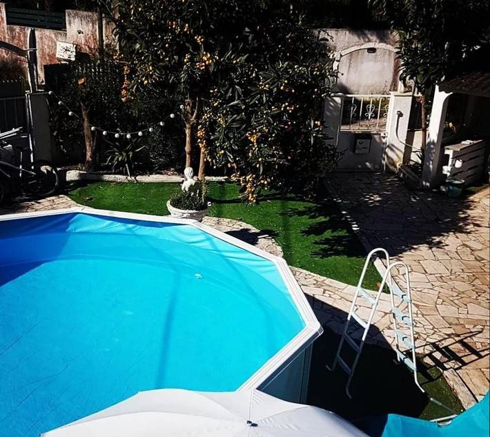 BnB für 2 Personen, mit Terrasse und Garten sowie Pool und Ausblick in Metropolregion Lissabon
