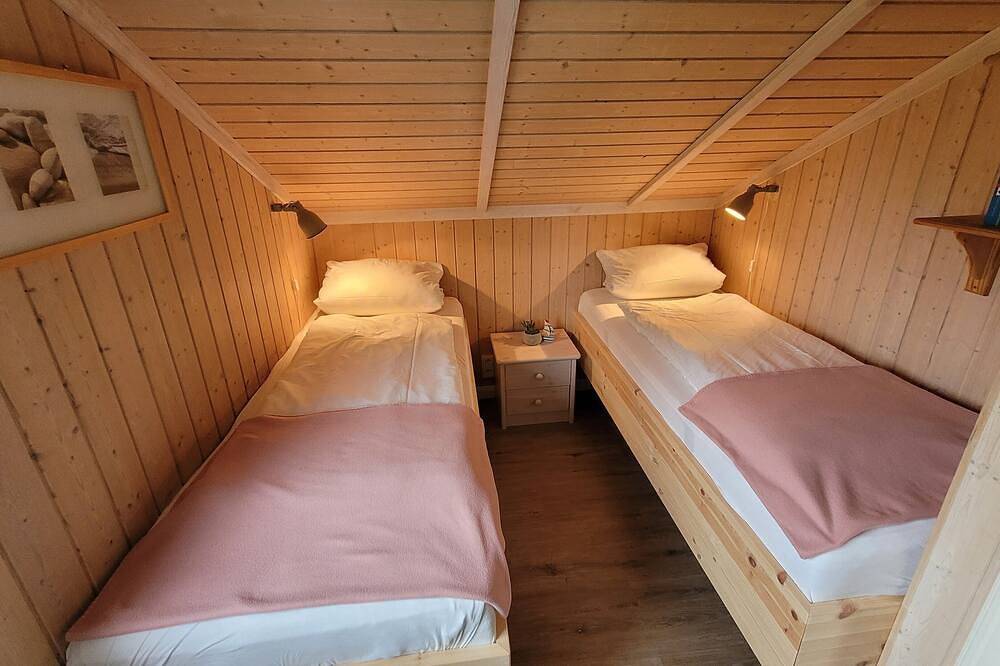 Ferienhaus Suennhuus mit Glasfaser, Wallbox, Sauna und Kamin an der Ostseeküste in Schönhagen, Brodersby
