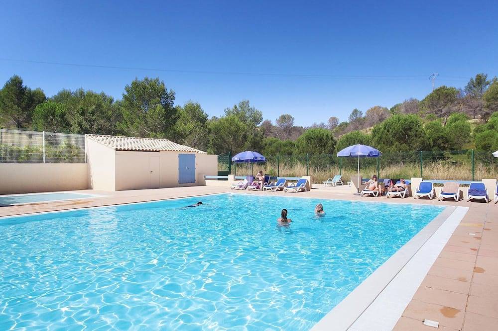 Pleasant chalet with covered terrace in Carnoux-en-Provence, Mediterranean Coast (France)