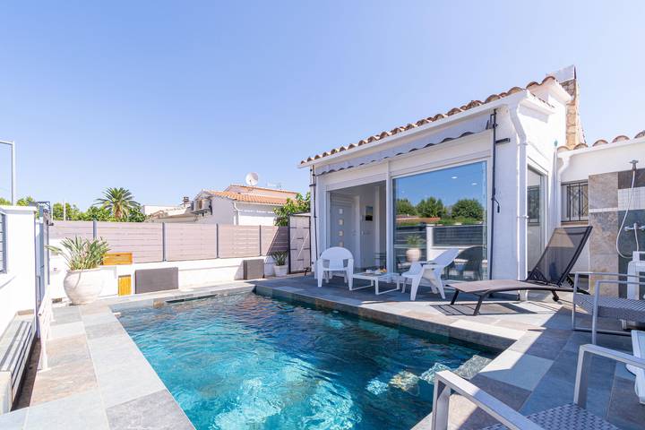 Villa pour 6 personnes, avec terrasse et vue à Empuriabrava
