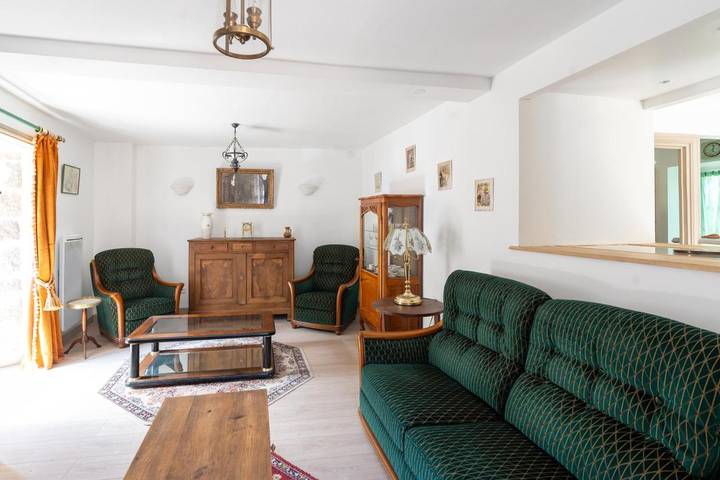 Gîte pour 6 personnes, avec balcon et vue à Le Cheylard - 4