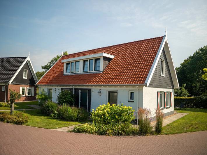 Bungalow für 4 Personen, mit Balkon/Terrasse und Terrasse in Burgh-Haamstede