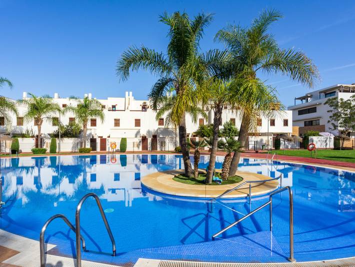 Holiday rental for 6 people, with terrace and view as well as garden and children pool in La Cala de Mijas