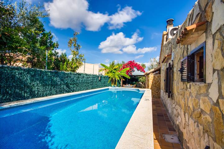 Finca mit Hund für 6 Personen, mit Terrasse in Alcúdia