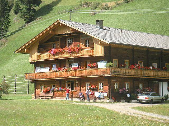 Ferienwohnung für 5 Personen, mit Balkon und Garten in Innervillgraten - 2