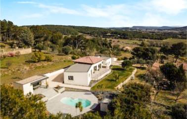 Gîte pour 6 personnes, avec jardin ainsi que terrasse et piscine à Saint-Nazaire (Gard)