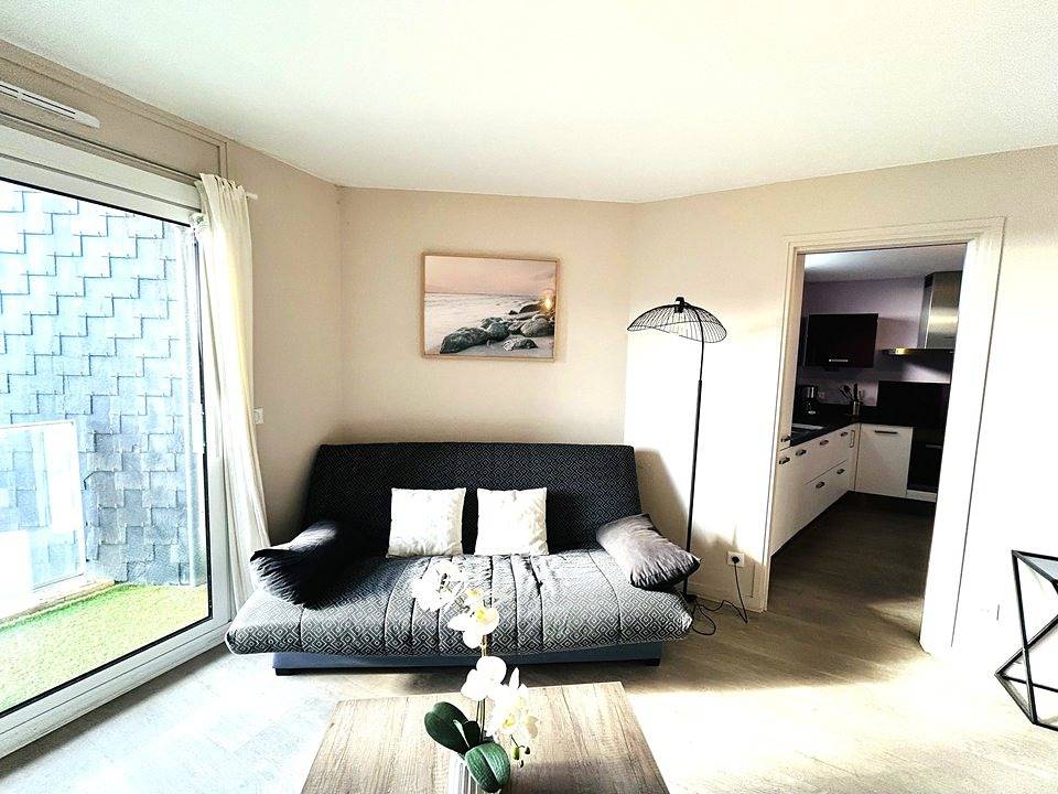 Appartement entier, Trés bel appartement 4 personnes, vue mer, plage de Port Fontaine à 30m, wifi in Plage de Port Fontaine-Lomener, Ploemeur