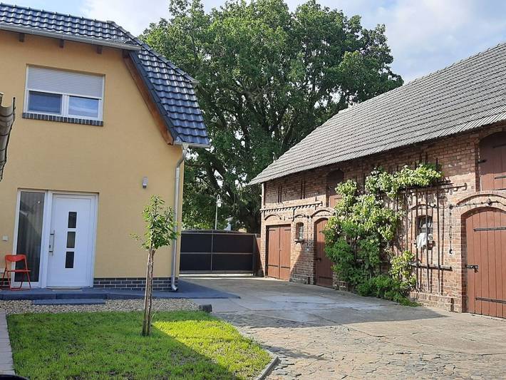 Ganze Ferienwohnung, Ferienhaus zur Eiche am Dorfanger - Ferienwohnung Claudia kl. Fw in Waldow/ Brand, Schönwald (Brandenburg)