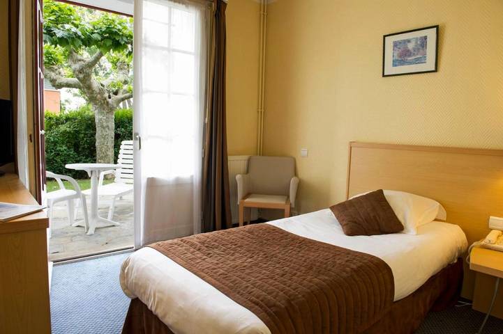 Hôtel pour 6 personnes, avec vue et jardin ainsi que piscine et bassin pour enfant dans Grande Plage (Hendaye) - 2