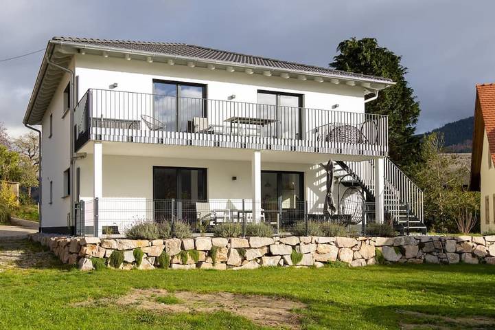 Ferienhaus für 4 Personen, mit Balkon und Sauna sowie Whirlpool und Garten, mit Haustier - 1