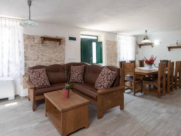 Villa pour 8 personnes, avec Terrasse et Jardin à Viganj
