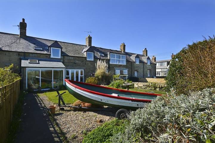 Cottage for 4 people, with garden, with pets in Northumberland