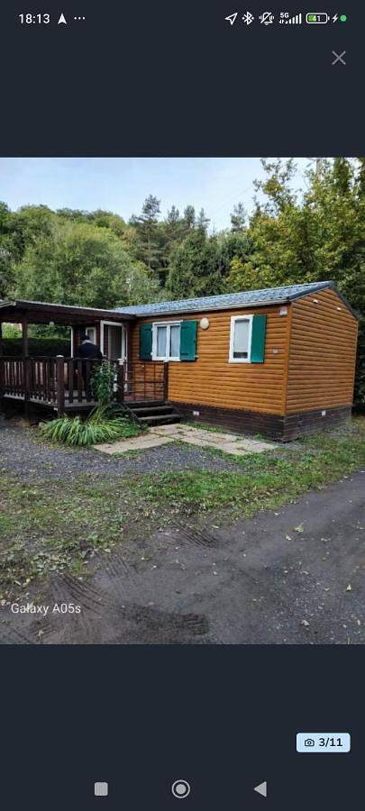 Camping pour 6 personnes, avec Jacuzzi et Terrasse ainsi que Piscine et Sauna
