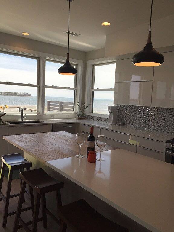 Vacation house for 8 people, with hot tub and balcony in Connecticut