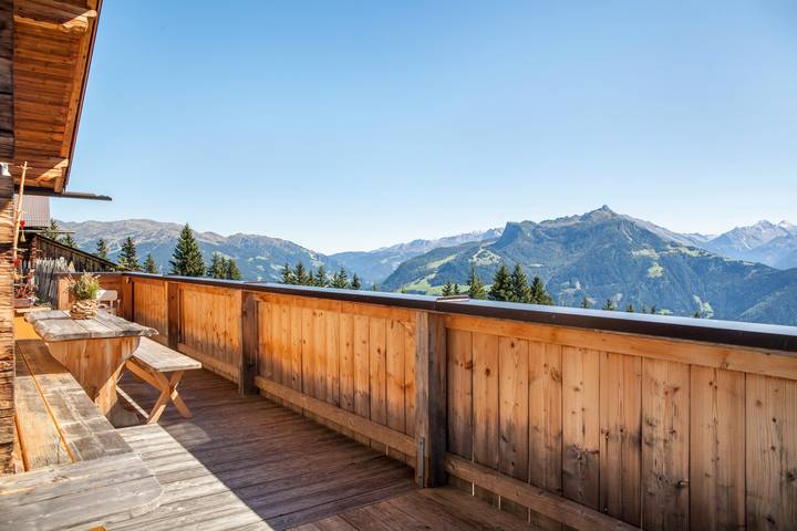 Berghütte Ahornblick mit Wlan und tollem Bergblick in Tuxer Alpen, Hippach
