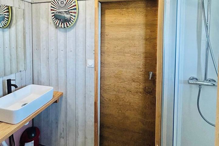 Apartamento entero, Maison Ar Chi Mat  For 6 with sea view in Locquénolé, Ceinture Dorée