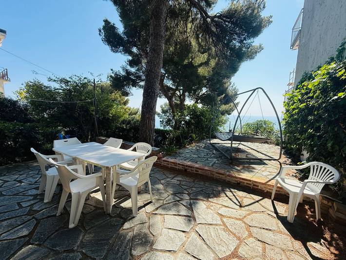 Ferienhaus für 6 Personen, mit Terrasse und Garten sowie Ausblick, mit Haustier