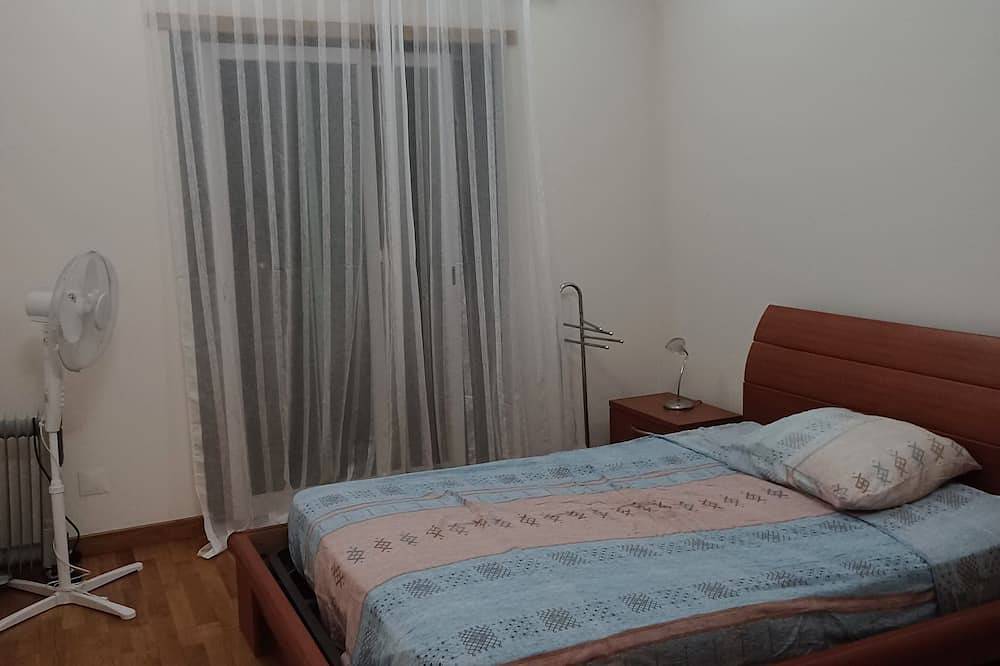 Apartamento inteiro, Grande Apartamento Moderno E Muito Bem Localizado Com Terraços E Churrasqueira in Loulé, Loulé (São Sebastião)
