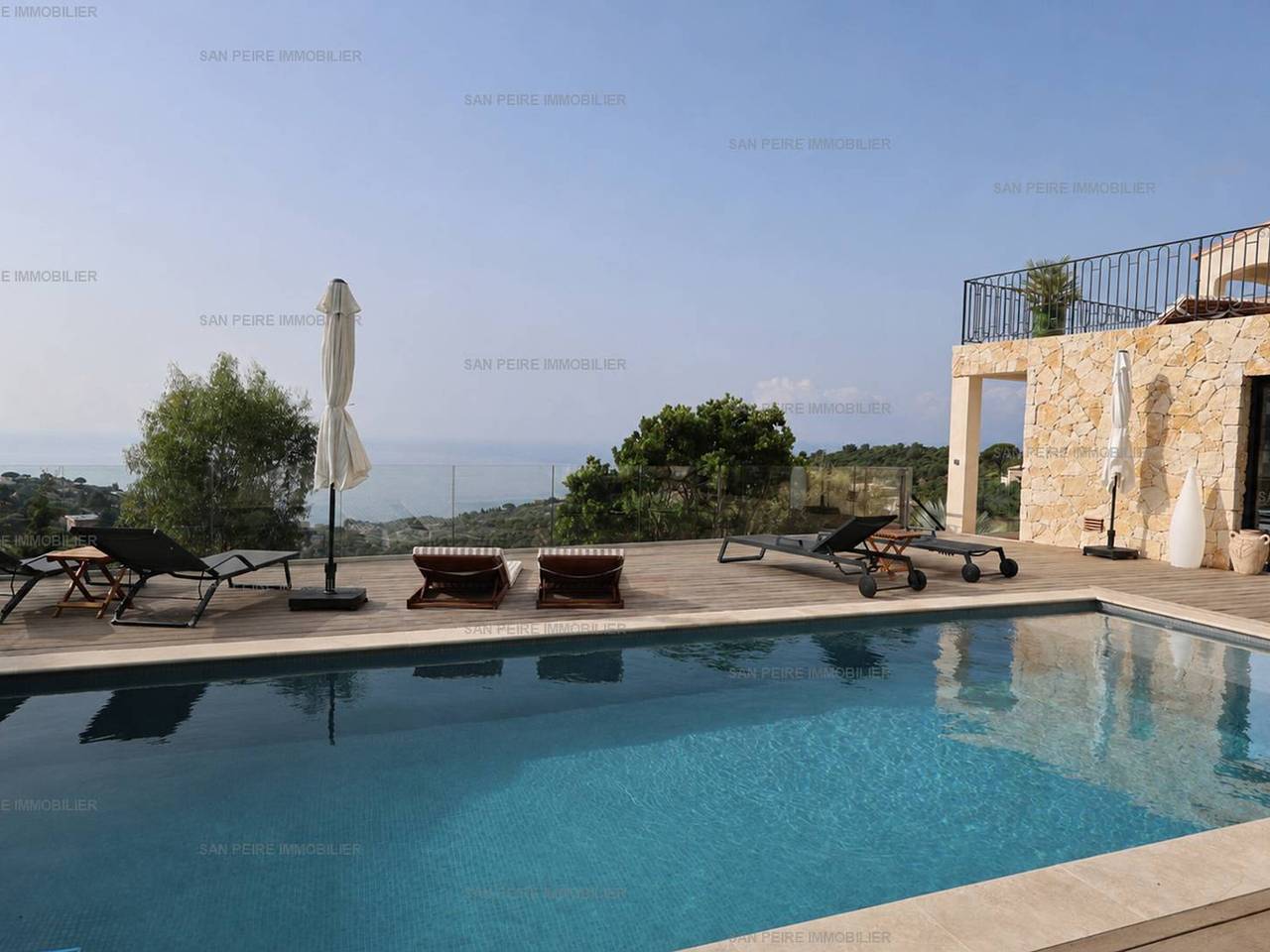 Herrenhaus 12, Pool, Klimaanlage, Haustiere erlaubt in Les Issambres, Roquebrune-sur-Argens