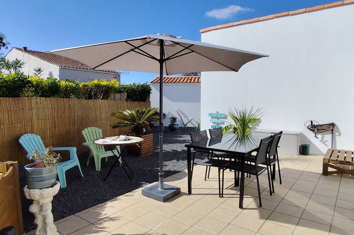 Location de vacances pour 4 personnes, avec Piscine à La Jarne