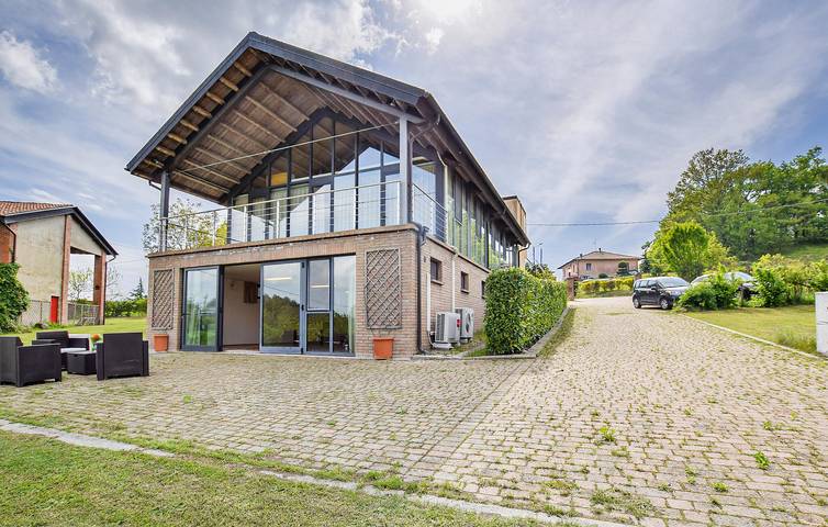 Ferienhaus für 27 Personen, mit Terrasse und Garten sowie Sauna und Pool - 1